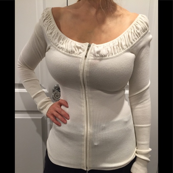Guess Tops - Guess cream long sleeve zip up size small